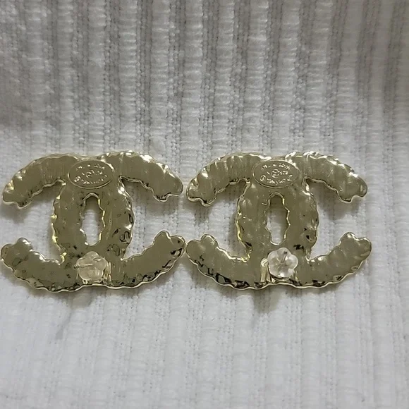 CHANEL 100% Auth Upcycled Gold Plated and Black Interlocking Earrings - Picture 3 of 6